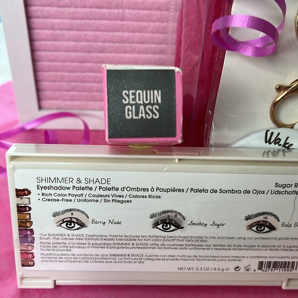 Beauty Bundle with Gift - Picture 5 of 5